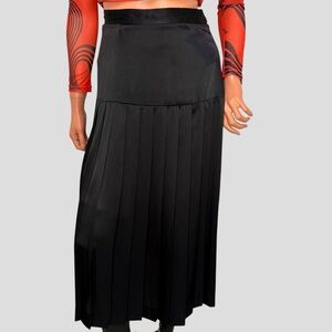 Liz Claiborne Drop Waisted Pleated Skirt Black Liquid Satin Goth Girl Neutral 10